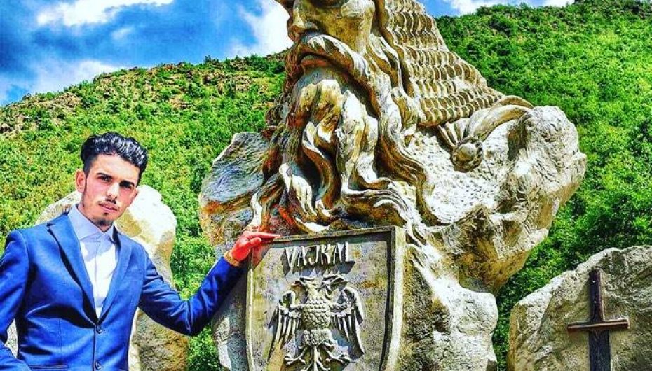 “Ringjallja” e Skënderbeut, flamuri valëvitet çdo vit në fushë betejën e Bulqizës