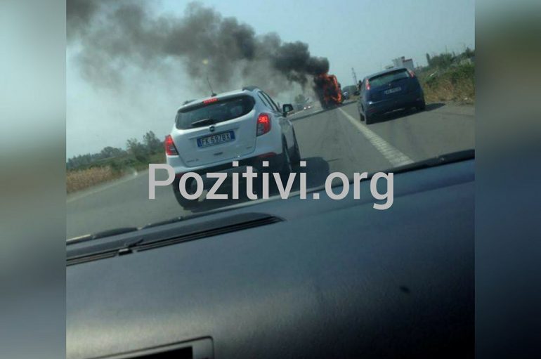 Shkrumbohet autobusi në Milot, pasagjerët shpëtojnë mrekullisht (VIDEO)