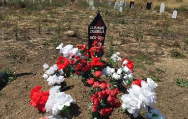 I riu shqiptar që u vra në Mynih sot bën 23 vjeç, babai i shkon mbi varr: Në vend dhuratës të dhashë lule