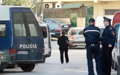 Përplasje me kallashnikov në Tushemisht, policia parandalon tragjedinë