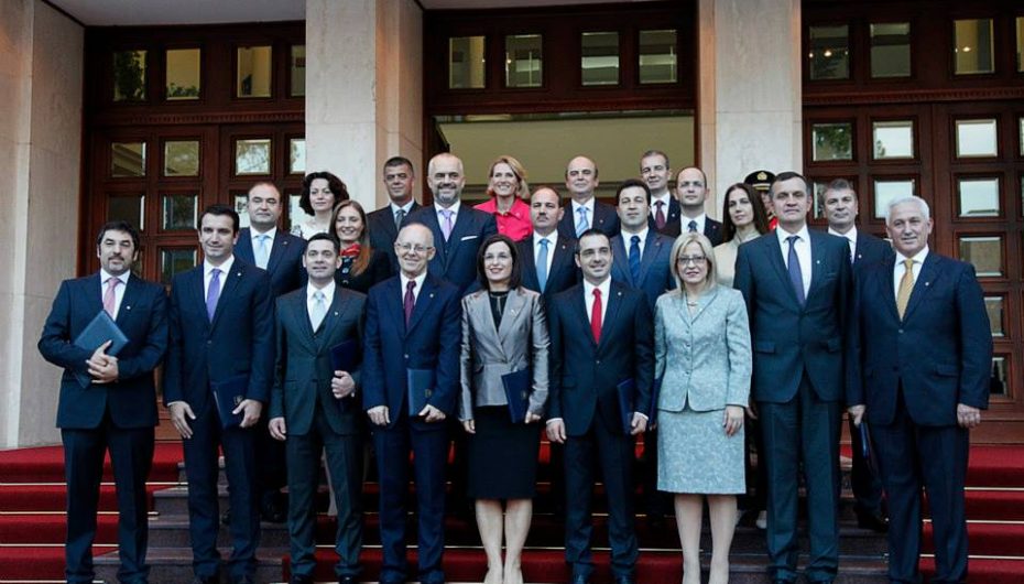 Me mirë ministre femra? Çfarë thonë studimet dhe si e kanë “pësuar” vendet që i kanë zgjedhur