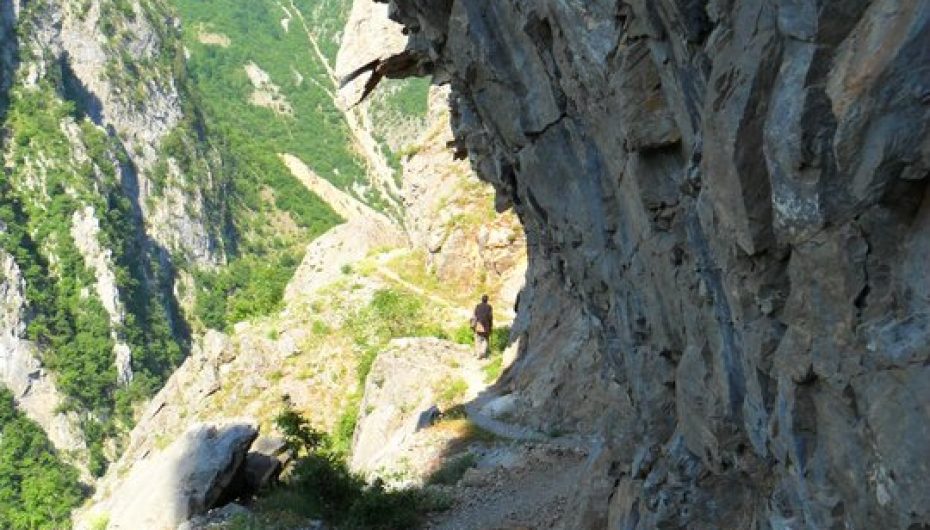 Majë maleve të rrezikshme, ja ku fshihet kalaja e Skënderbeut