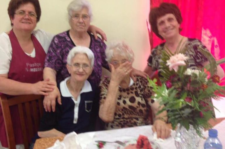 Makbuja bën 91 vjeç në “Shtëpinë e të Moshuarve”