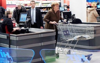 Kancelarja Gjermane në supermarket