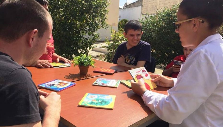 Orët e lira letrare, nën dritën e diellit