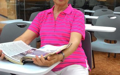 Kurrë s’është vonë, gruaja nis studimet në moshën 70 vjeçare