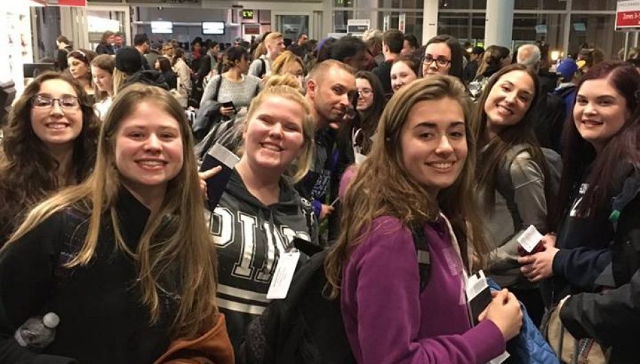 Terapia e lumturisë, 20 postimet më “funny” nga gratë për këtë javë