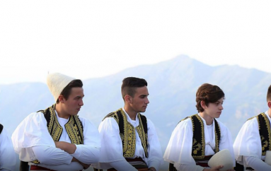 Muzika tradicionale shqiptare Saz’iso drejt globalizimit