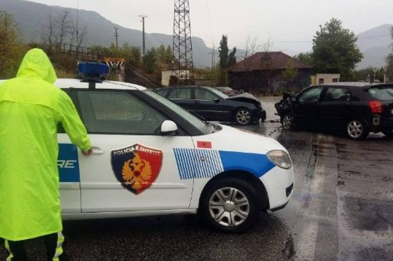 Koha e aksidenteve, ndiqni këto këshilla dhe shpëtoni “kokën”