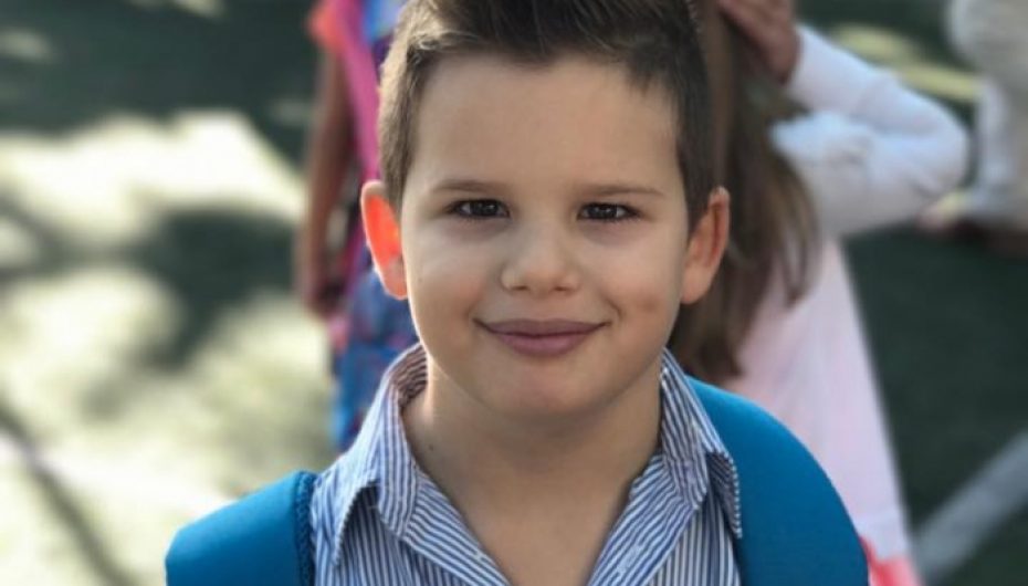 Gjeniu 6 vjecar nga Tirana shkëlqen sërish, krahasohet me Anjshtain