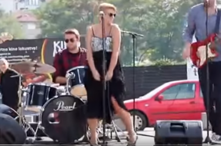 Rrëfimet e së dielës me zërin e artistëve botërorë