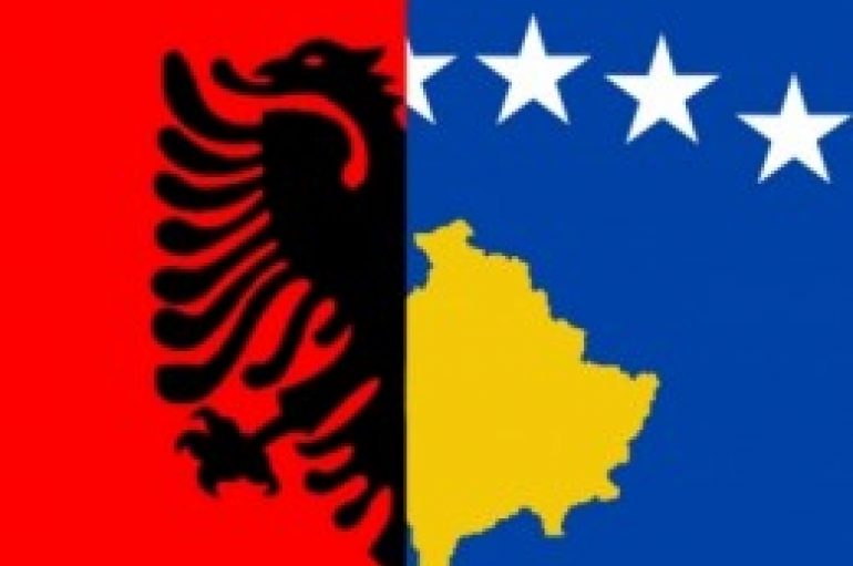 Dekretohen qeveritë në Shqipëri dhe Kosovë