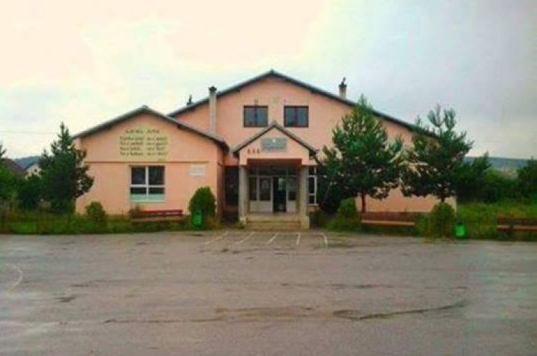 Nis viti i ri shkollor në Shqipëri, drejtori lë “pa fjalë” me këtë urim