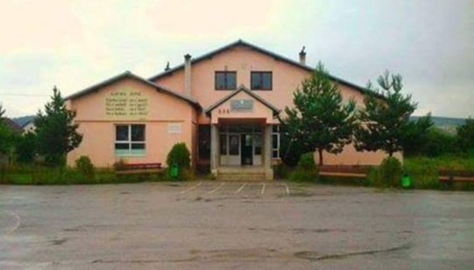 Nis viti i ri shkollor në Shqipëri, drejtori lë “pa fjalë” me këtë urim