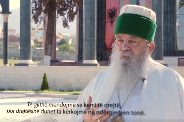 Drejtuesit e katër feve në Shqipëri bëhen për herë parë bashkë, në këtë mesazh kundër ekstremizmit të dhunshëm (VIDEO)