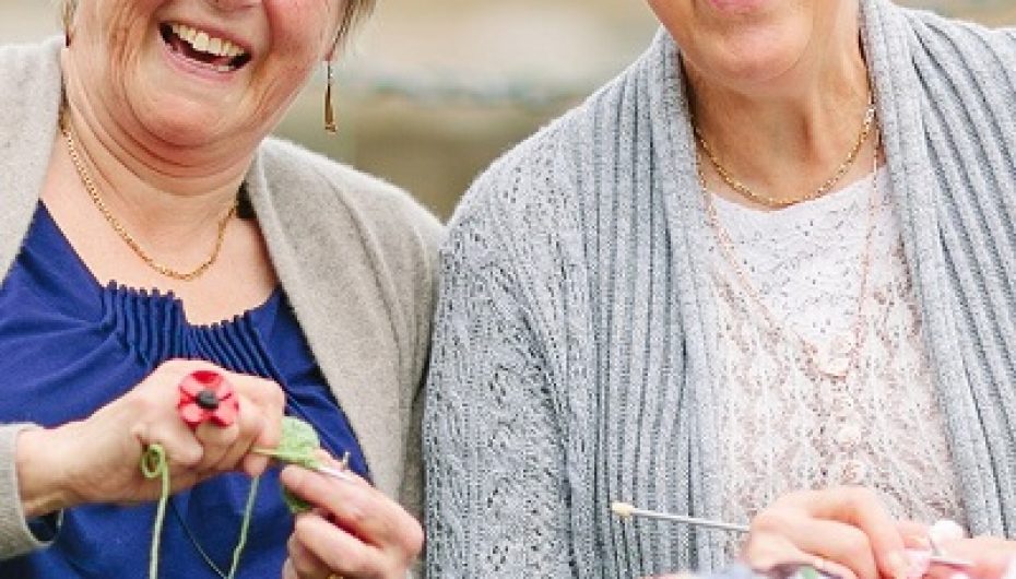 Kapelet e vogla prej leshi luftojnë izolimin social