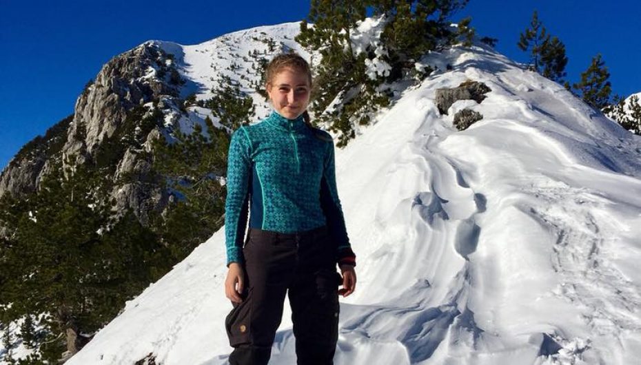 Danezja që flejti në mes të borës në Alpet e Shqipërisë