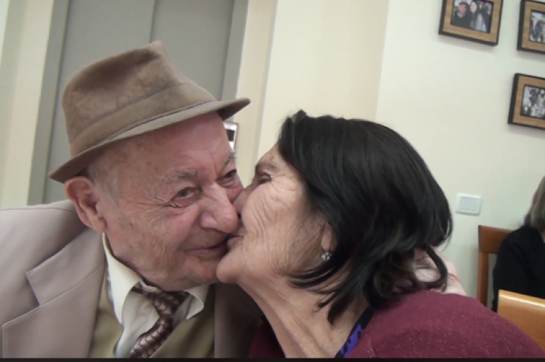 Të gjesh dashurinë në azil, historia e veçantë e Et`hemit dhe Vangjelicës