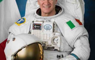 Astronauti i parë që kontribuon në mënyrë të veçantë në Wikipedia nga hapësira