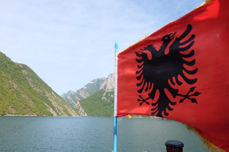 Të huajt zbulojnë “thesaret” e Shqipërisë