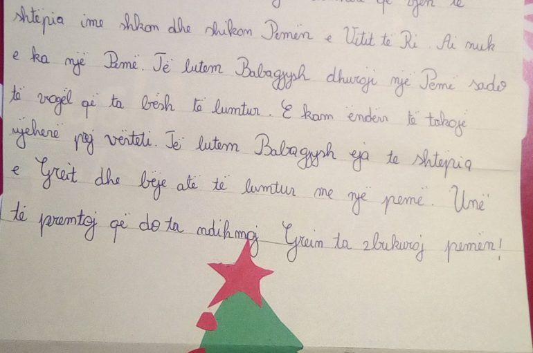 I dërgon letër babagjyshit, dëshira e të voglës është kaq humane  
