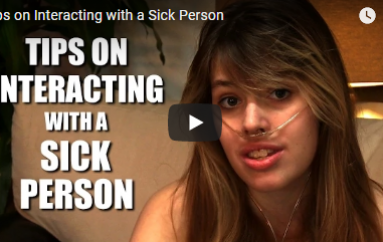 Këto gra po sjellin arsimim për persona me aftësi të kufizuara në youtube