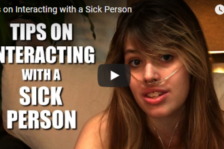 Këto gra po sjellin arsimim për persona me aftësi të kufizuara në youtube