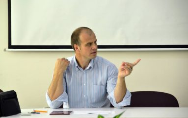 Vetë-izolimi si burim i radikalizmit