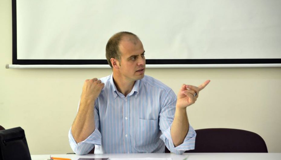 Vetë-izolimi si burim i radikalizmit