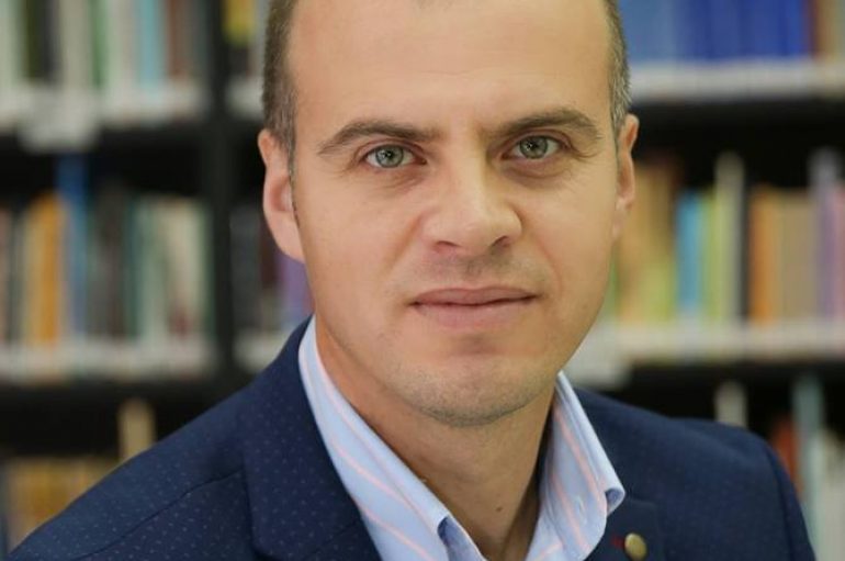 Një qasje ndaj lajmeve të kazanit