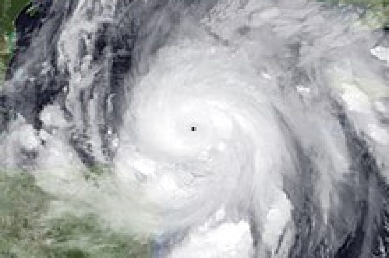 “Cikloni bombë” në vendin e mijëra shqiptarëve, si shmanget