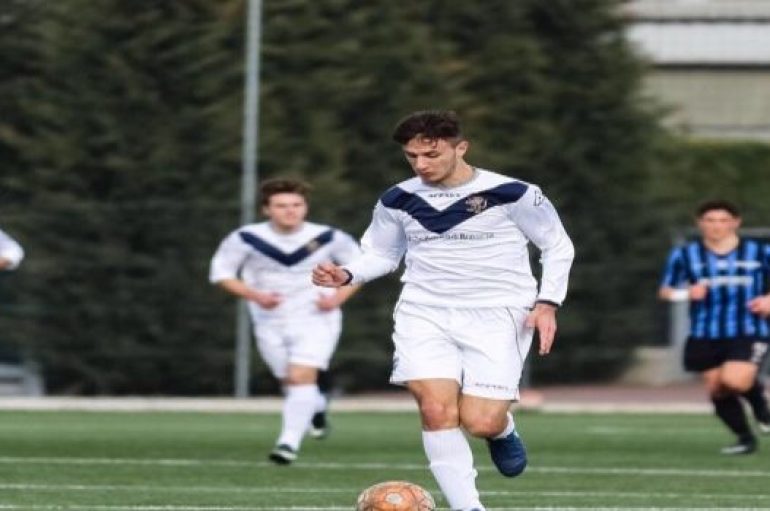 Sulmuesi i talentuar shqiptar firmos kontratën me Serinë A