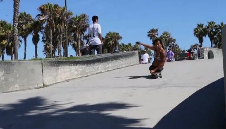 Edhe pse lindi pa këmbë ëndrrat po i realizon