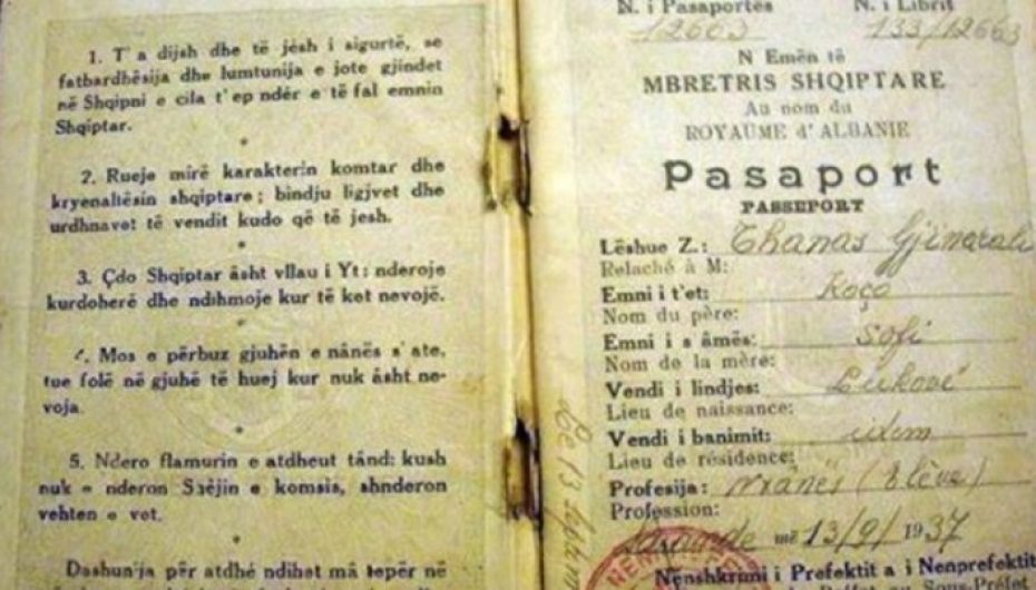 Këto janë 6 mesazhet e rralla që shkruheshin në pasaportën e mbretit Zog