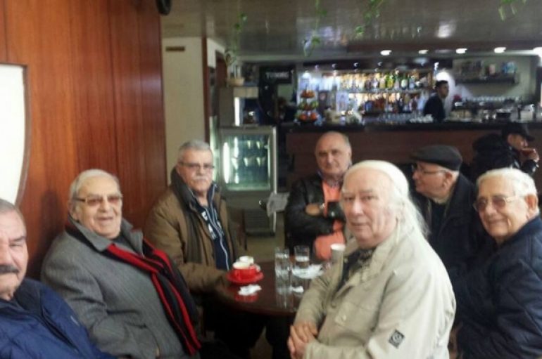 ‘Një grusht yjesh’ mblidhen në ditëlindjen e të madhit Robert Ndrenika