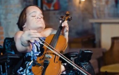 Lindi me sëmundje kockash por sot mrekullon botën kur luan violinë