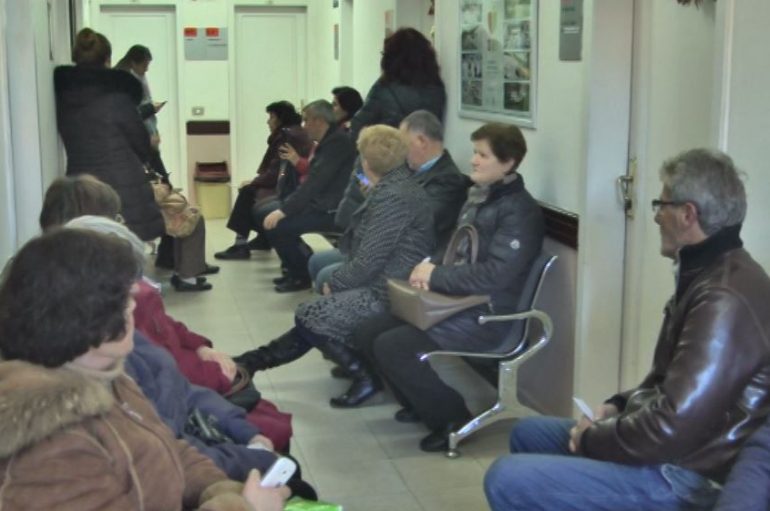 Shmangni tragjeditë, ndiqni këshillat për një dimër pa viruse