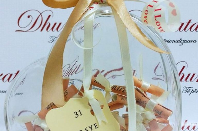 Si lindi Shën Valentini dhe 31 dedikime