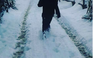 Fshati nën pushtetin e borës