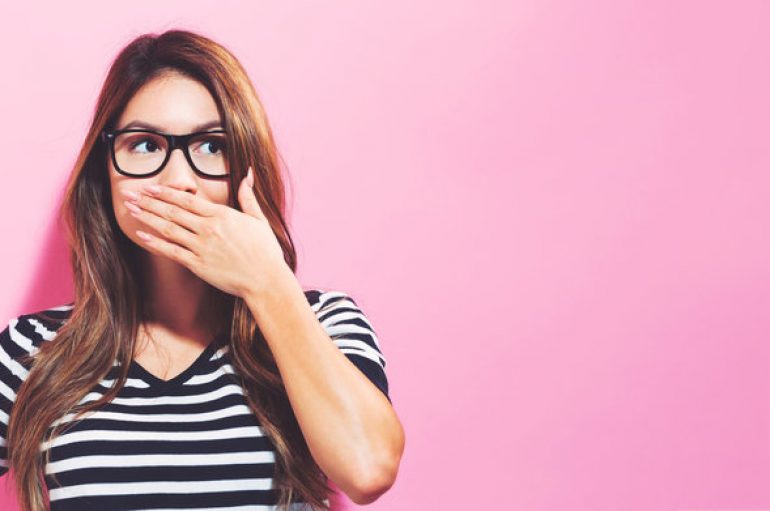 Njerëzit që betohen janë më të lumtur, më të shëndetshëm dhe më të ndershëm