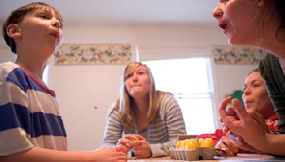 Nëse doni punonjës të aftë punësoni autikët, kjo kompani ka pasur sukses  