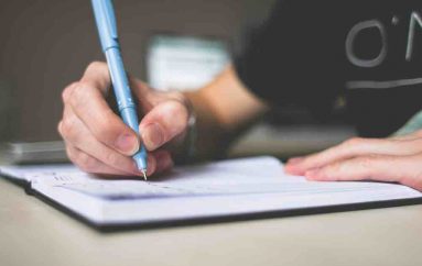  Arsyet kryesore pse duhet të mbani ditar