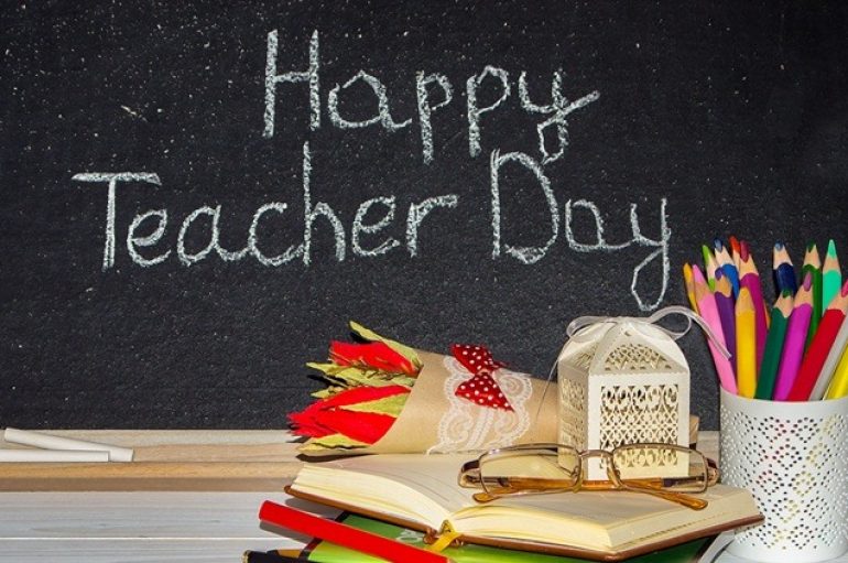 “Vlera e mësuesit dhe pesha e qiellit nuk maten kurrë”