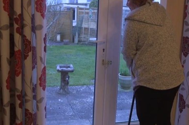 Ky qytet ka një plan t’i japë fund vetmisë