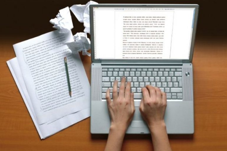 10 punët më të mira që mund të bëni në internet për të fituar jetesën