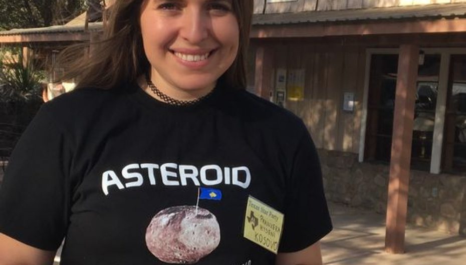 23 vjeçarja shqiptare udhëton për të rindërtuar kombin e saj, përmes yjeve