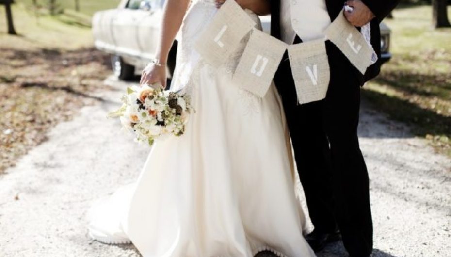 U bënë prindër në adoleshencë, të rinjtë tregojnë si ia dolën të arsimohen