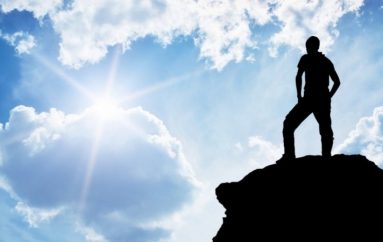 Njerëzit e suksesshëm bëjnë këto gjëra para gjumit