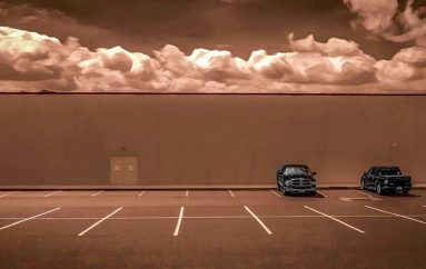 “Rruga drejt suksesit është e mbushur me shumë vende parkimi joshëse”