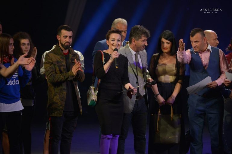 Të rinjtë e Elbasanit ‘kundër’ trendit të kohës